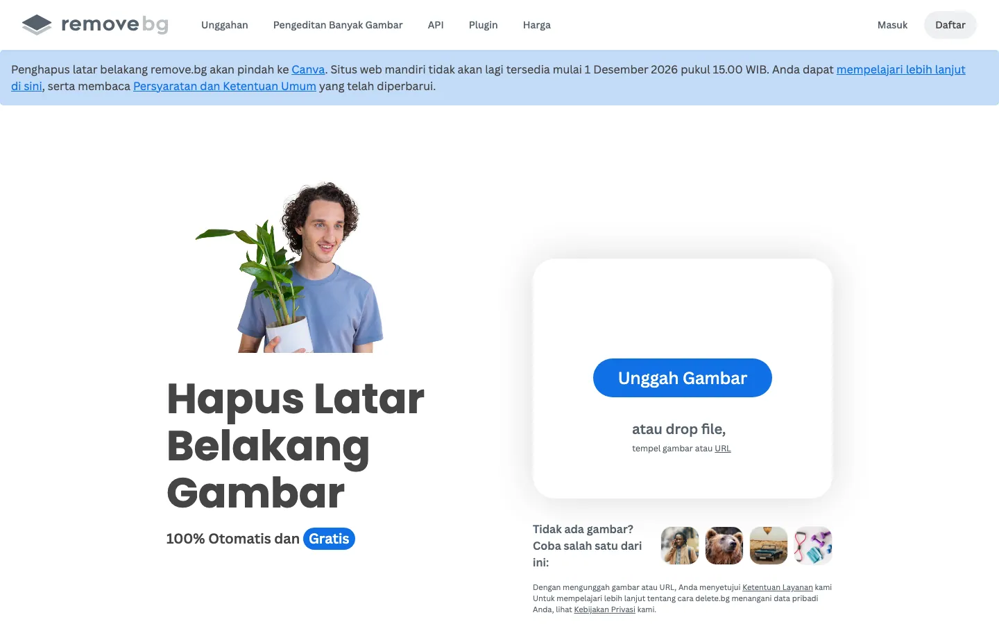 Halaman depan remove.bg versi Indonesia: judul besar Hapus Latar Belakang Gambar, label 100% Otomatis dan Gratis, kotak unggah dengan tombol biru Unggah Gambar, empat contoh foto untuk dicoba, dan banner biru pengumuman pindah ke Canva di atasnya