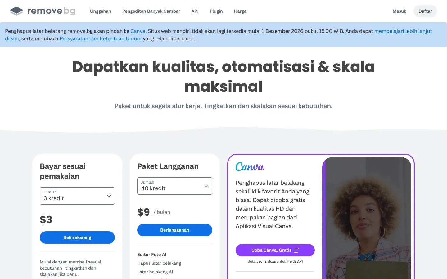 Halaman harga remove.bg versi Indonesia: kartu Bayar sesuai pemakaian 3 kredit seharga $3, kartu Paket Langganan 40 kredit seharga $9 per bulan, dan kartu ungu Canva berisi tombol Coba Canva, Gratis serta tautan harga API Leonardo.ai